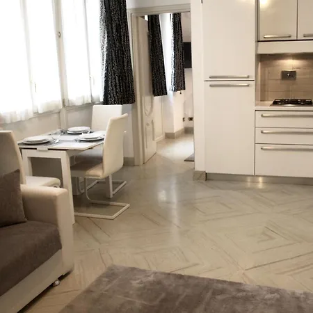 Wamma Center House *
